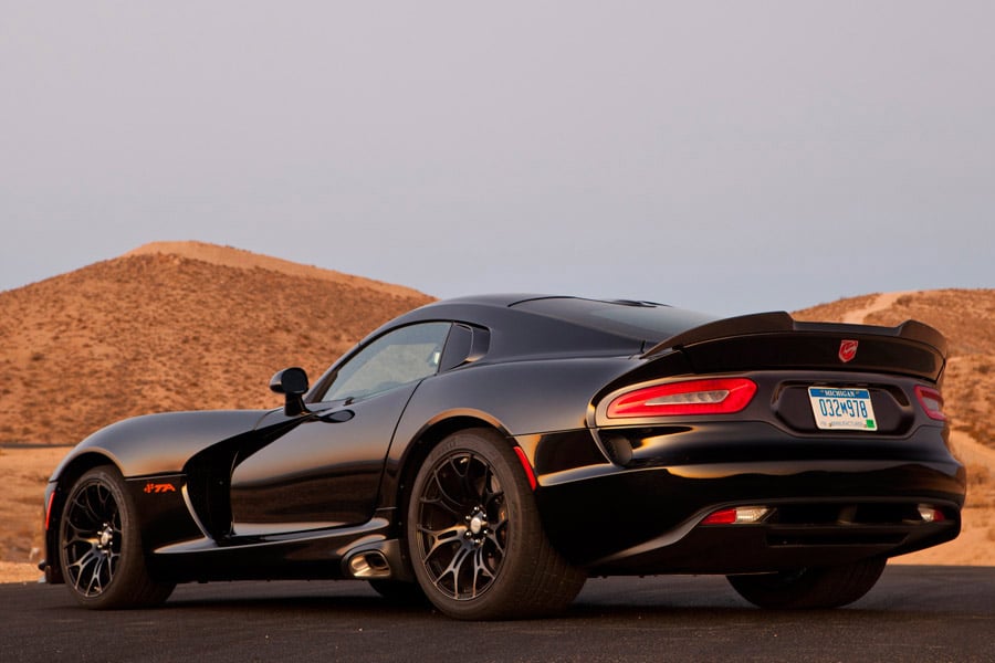 2014_srt_viper_ta_1.jpg