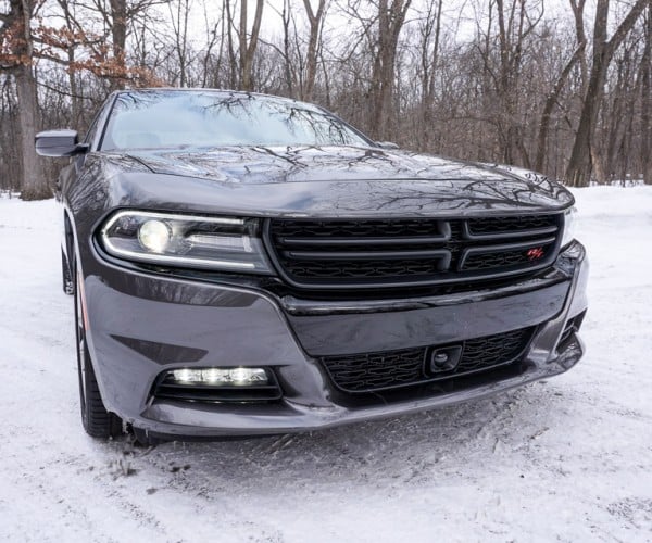 2015_dodge_charger_rt_road_track_15