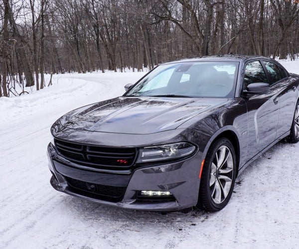 2015_dodge_charger_rt_road_track_16