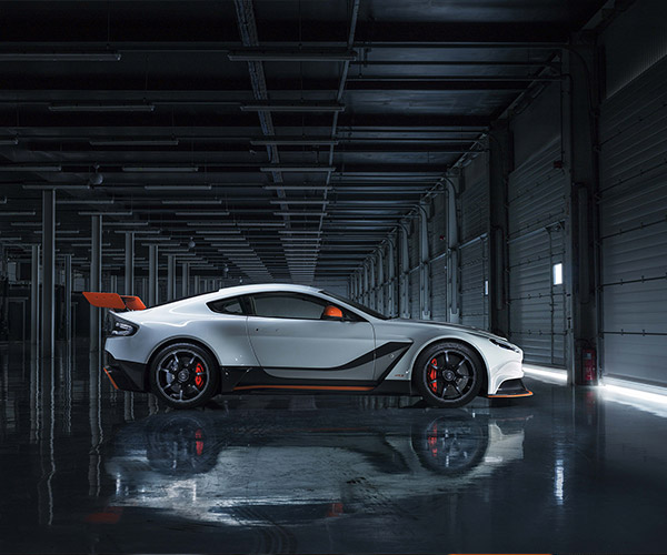 Aston Martin Unveils Race-Inspired Vantage GT3