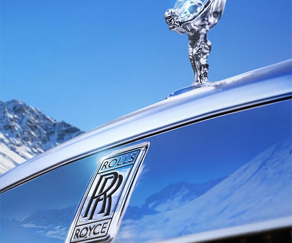 Rolls-Royce Hints at SUV