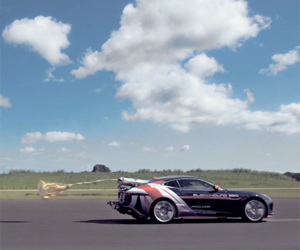 Jaguar F-Type R Used to Test High-Speed Parachute