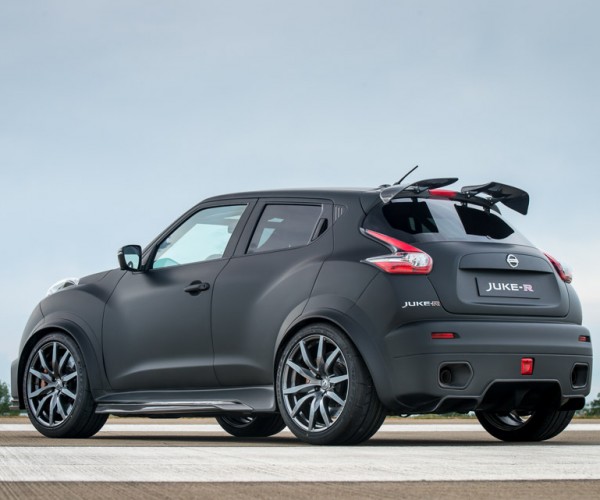 nissan_juke_r_two_oh_5