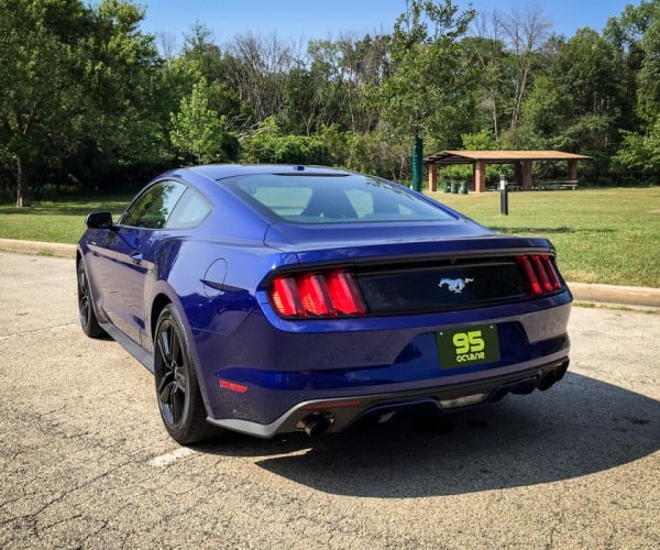2015_ford_mustang_ecoboost_blue_manual_5