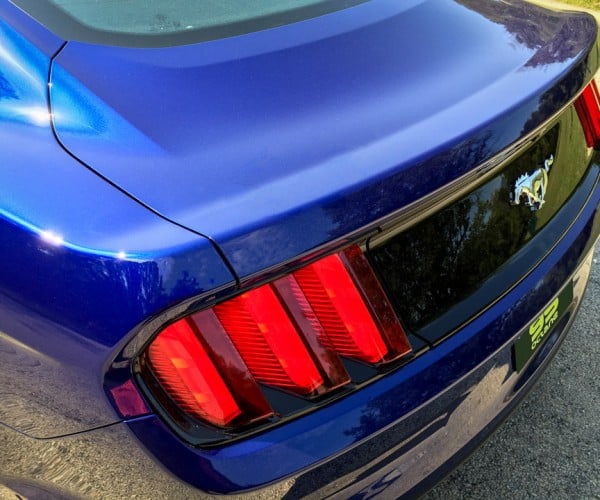 2015_ford_mustang_ecoboost_blue_manual_6
