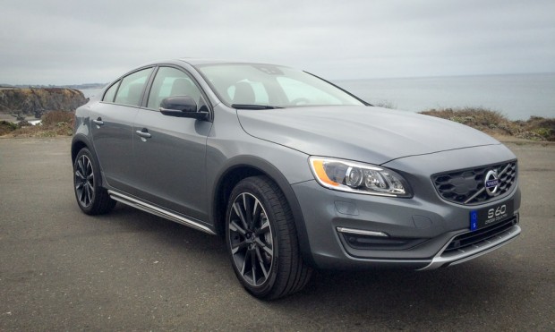 2016_volvo_s60_cross_country_awd_5