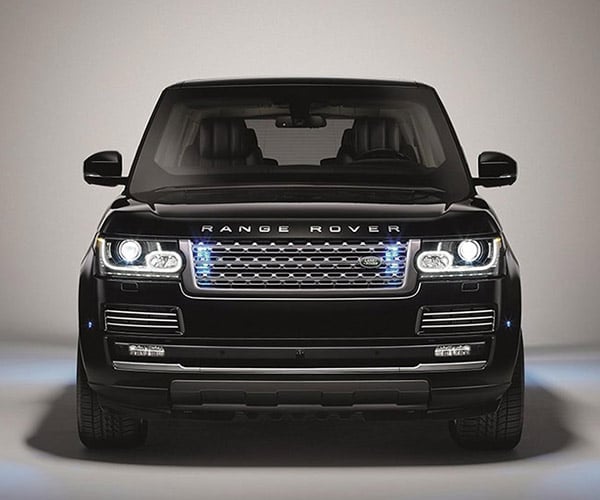 Range Rover Sentinel Can Survive Assault Rifle and Grenade Attacks