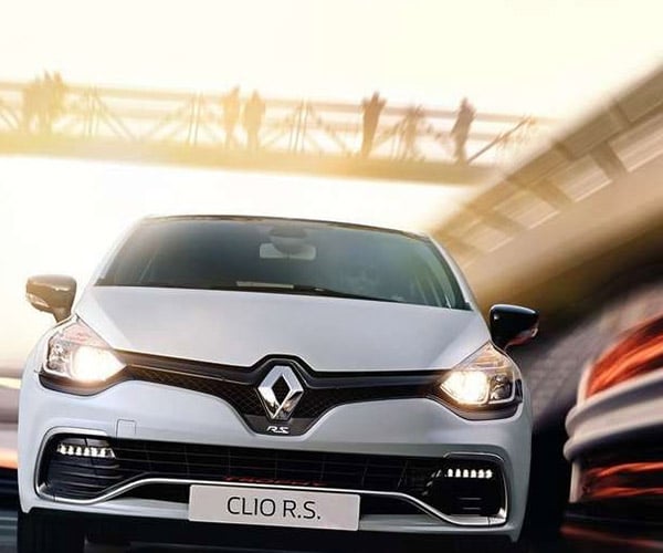 Renault Clio R.S. 220 Trophy: Hottest Hatch on the Nürburgring