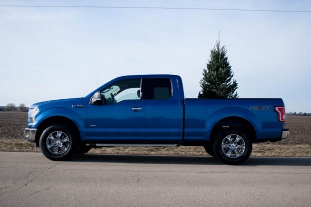 2015_Ford_F150_EcoBoost_2
