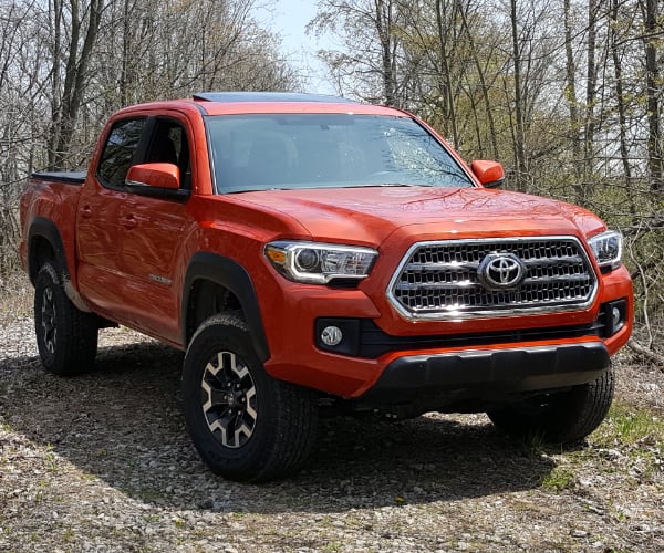 Review: 2016 Toyota Tacoma TRD Off-Road with Manual