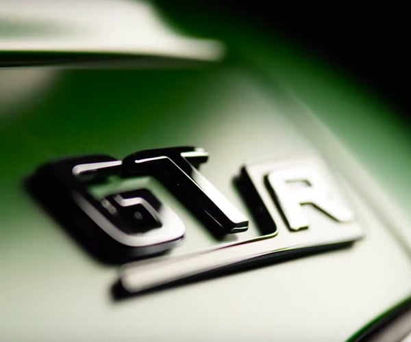 Mercedes-AMG Teases AMG GT R: The Green Meanie