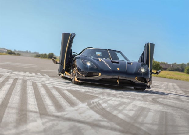 agera-rs-gold_2