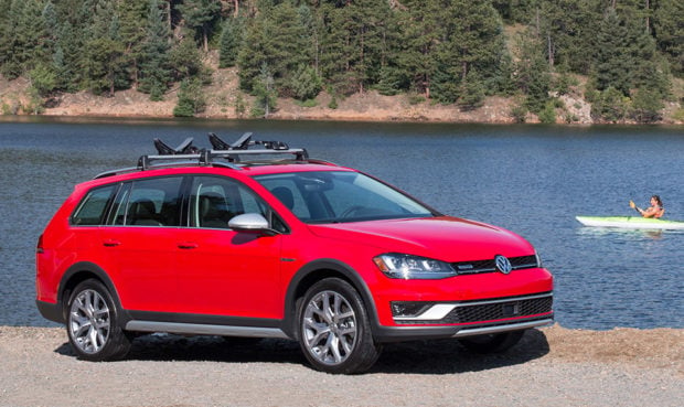 2017_vw_golf_alltrack_wagon_6