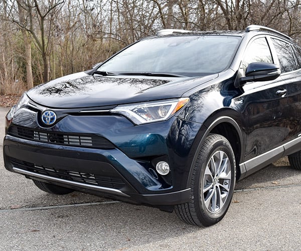 Review: 2017 RAV4 Hybrid