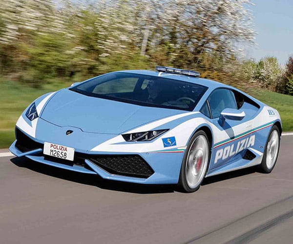 Lamborghini Huracán Police Car Is on the Job In Bologna