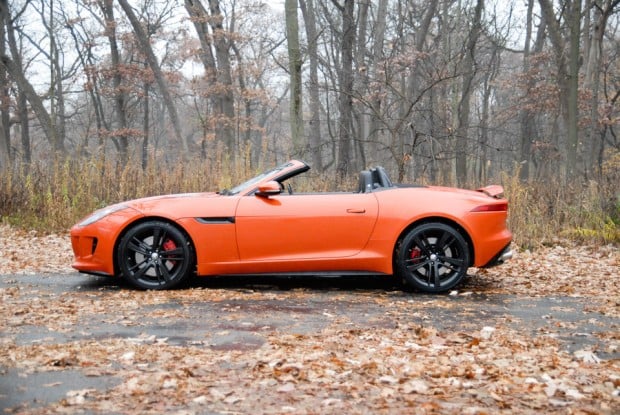 2014_jaguar_f_type-4