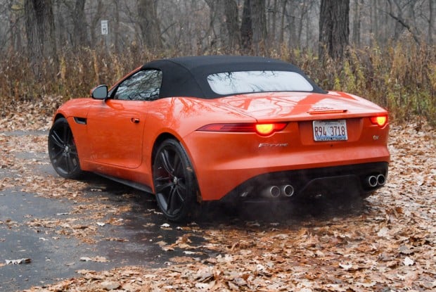 2014_jaguar_f_type-7