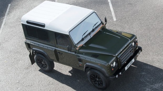 a_kahn_land_rover_defender_1