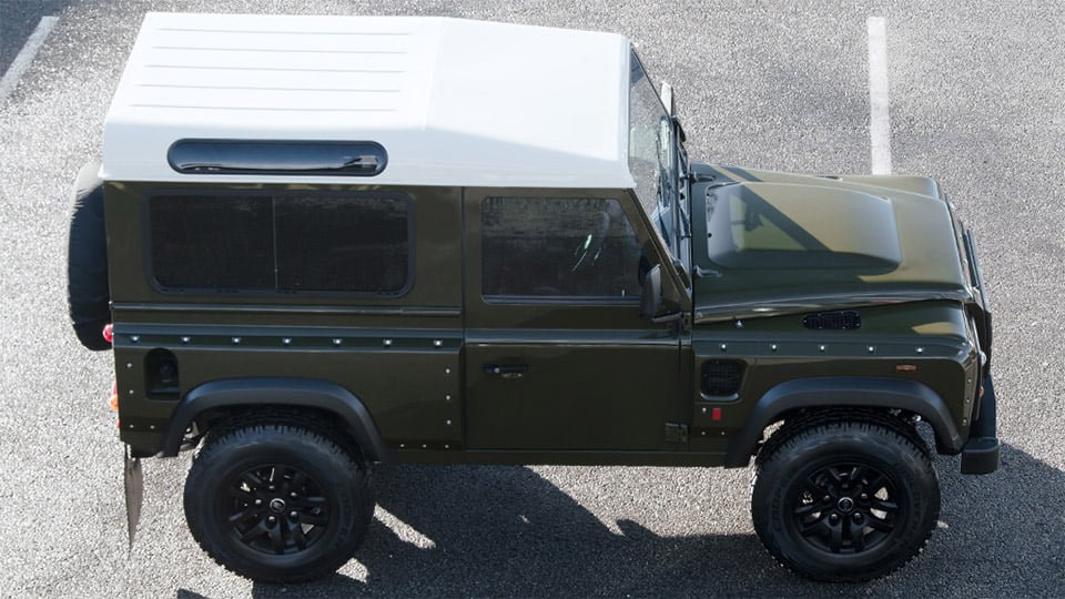 Land Rover Defender 2.2 TDCI by A. Kahn Design