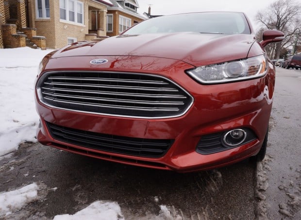 2014_ford_fusion_energi_1