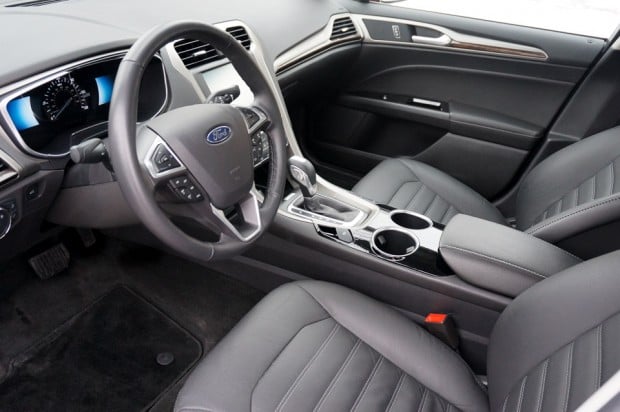 2014_ford_fusion_energi_7