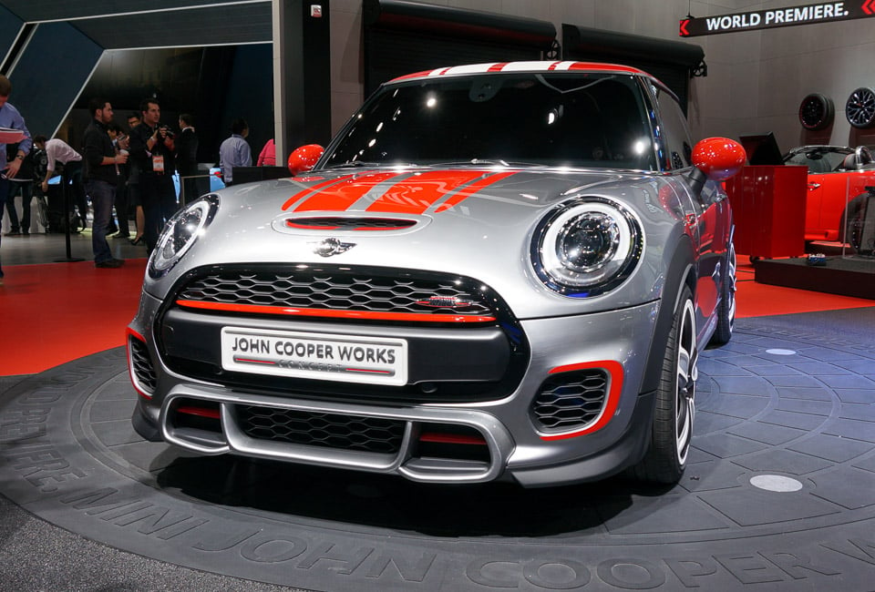MINI John Cooper Works Concept Ready to Roll