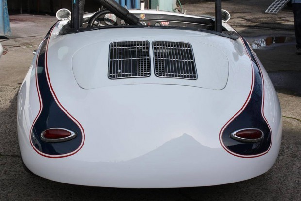 1957_porsche_speedster_race_car_2