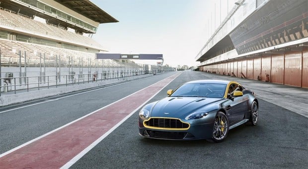 aston_martin_v8_vantage_n430_2