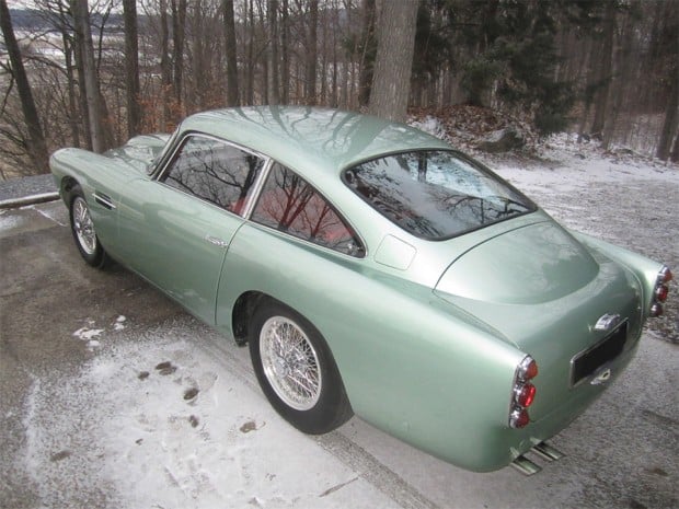 1961_aston_martin_db4_2