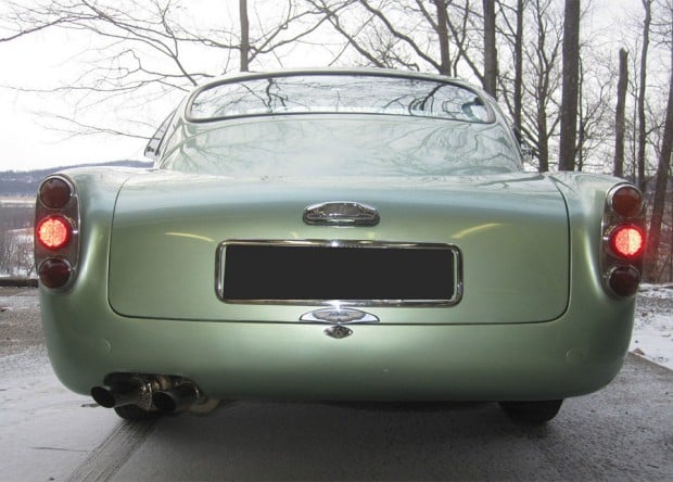 1961_aston_martin_db4_4