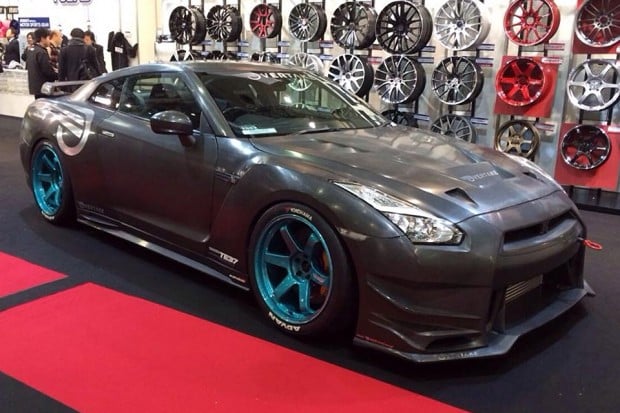 overtake_international_carbon_fiber_nissan_gtr_1