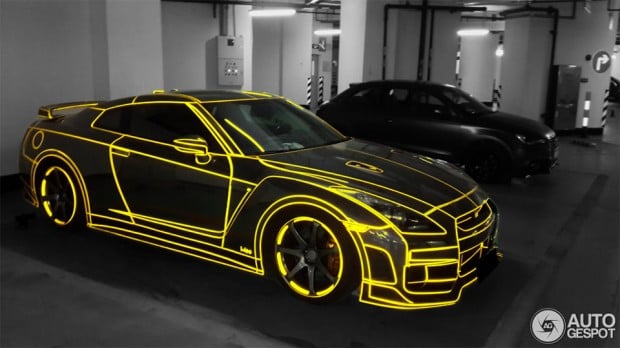 tron_nissan_gt_r_2