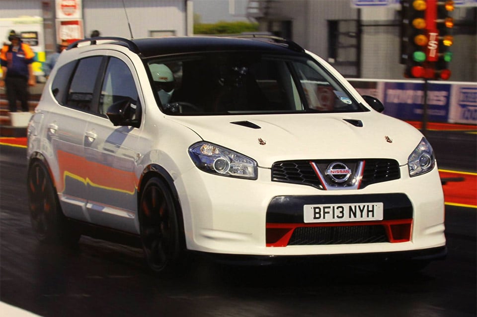 Nissan Qashqai R Could Drag Race a Bugatti Veyron