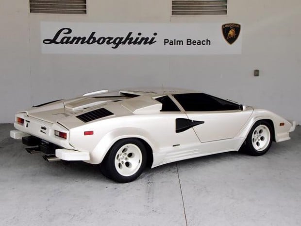 1987_lamborghini_countach_1