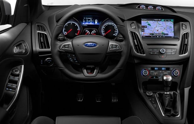 2015_ford_focus_st_3