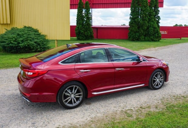 2015_hyundai_sonata_sport_2