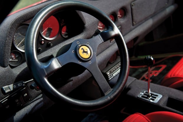 rod_stewart_1990_ferrari_f40_6