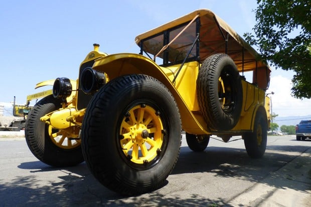 1925_yellowstone_bus_ebay_1