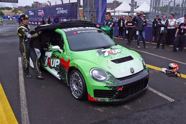 volkswagen_developing_the_beetle_grc_1