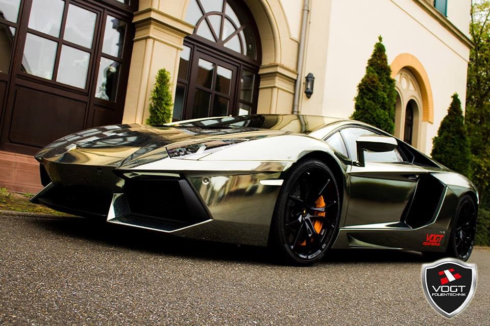 lamborghini aventador chrome green