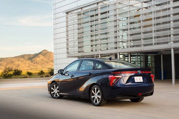 2016_toyota_mirai_fuel_cell_vehicle_announced_4