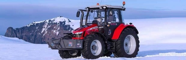 antarctica2_massey_ferguson_tractor_girl_5