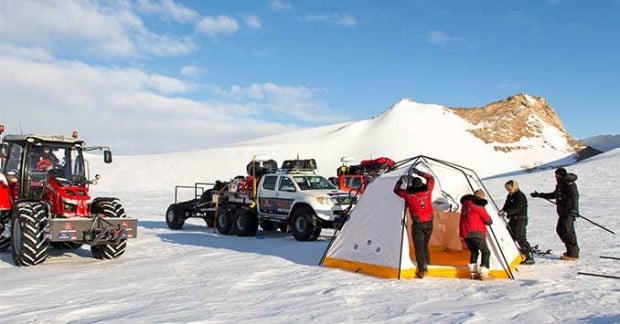 massey_ferguson_tractor_girl_reaches_south_pole_1