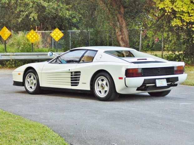 miami_vice_ferrari_testarossa_2