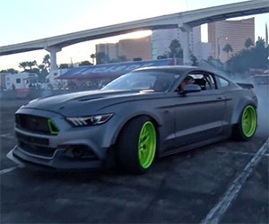 A Pair Ford Mustang RTRs Drift Head-to-Head