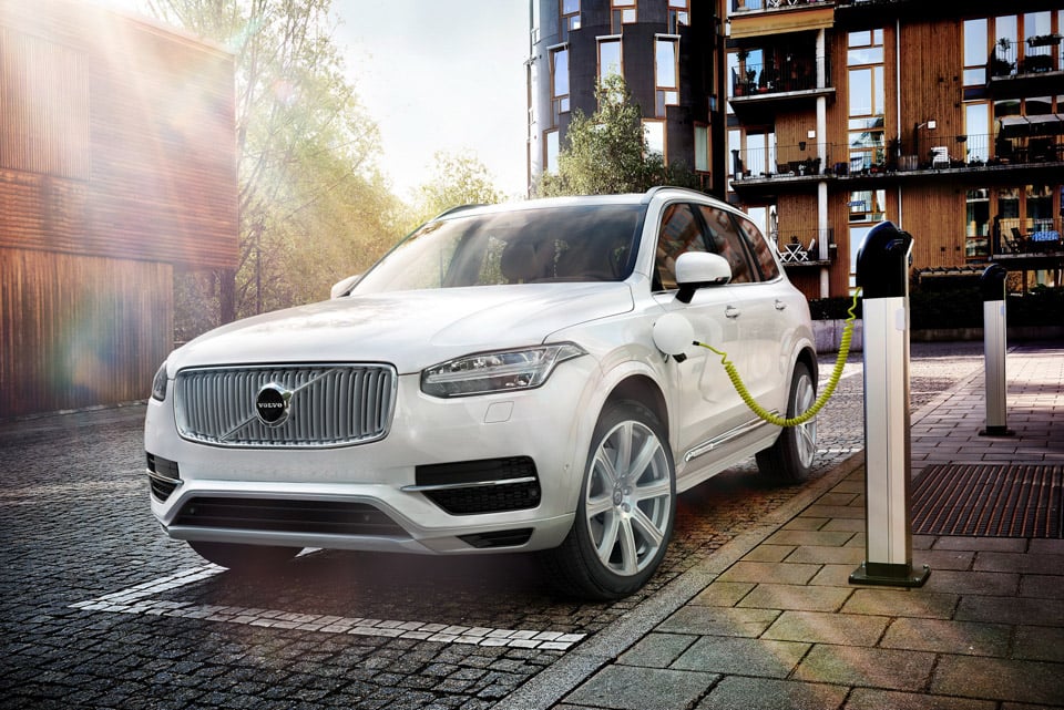 Volvo Introduces the XC90 T8 Plug-In Hybrid