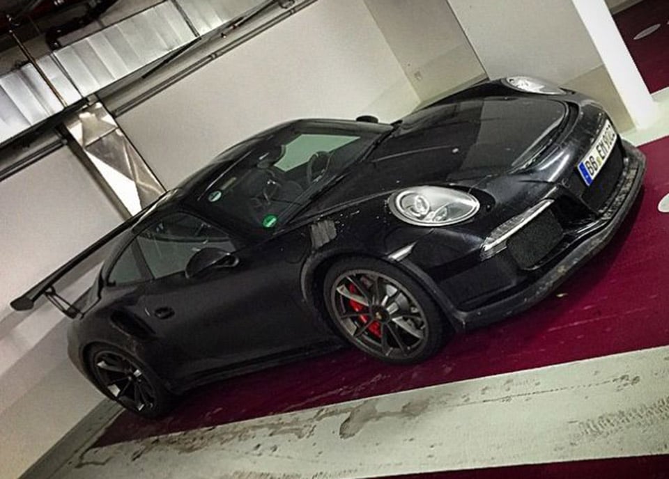 2016 Porsche 911 GT3 RS Spied in a Garage