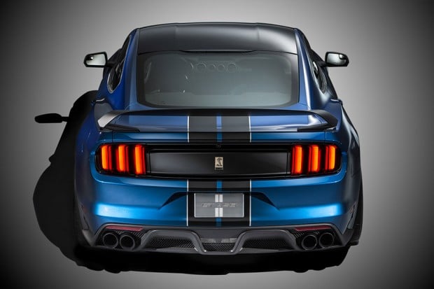 ford_shelby_gt350r_mustang_7