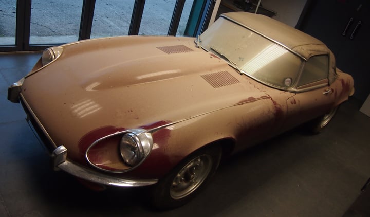This Jaguar E-Type Barn Find Has only 7,700 Miles