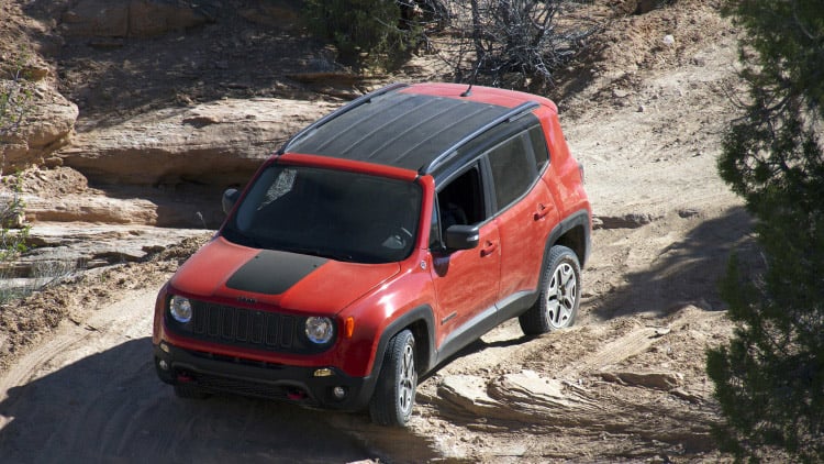 Jeep Renegade Trailhawk Proves Its a Real Jeep